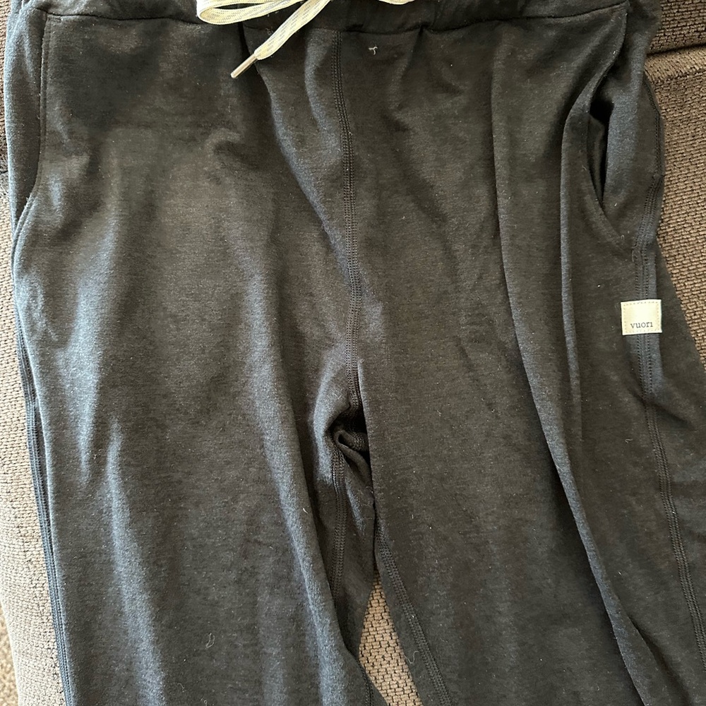 Vuori Charcoal Joggers